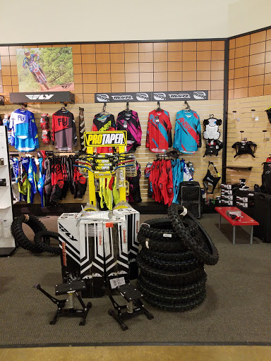 Motorcycle Dealer «Velocity Powersports», reviews and photos, 151 Gateway Dr, Ladson, SC 29456, USA