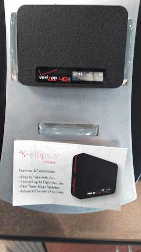 Cell Phone Store «Verizon Authorized Retailer – Cellular Sales», reviews and photos, 2140 W Oaklawn Rd, Pleasanton, TX 78064, USA