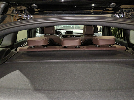 BMW Dealer «BMW of Milwaukee North», reviews and photos, 5990 N Green Bay Ave, Glendale, WI 53209, USA