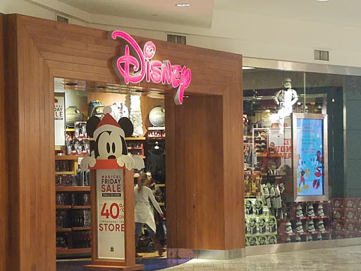 Toy Store «Disney Store», reviews and photos, 1961 Chain Bridge Rd, McLean, VA 22102, USA