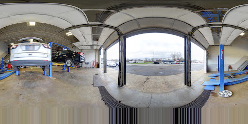 Auto Repair Shop «Meineke Car Care Center», reviews and photos, 1395 S 10th St, Noblesville, IN 46060, USA