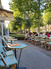 Atmosphère du Restaurant The Heavenway à Neuilly-sur-Seine - n°1