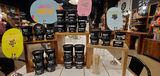 Cosmetics Store «Lush», reviews and photos, 112 E Broadway, Bloomington, MN 55425, USA