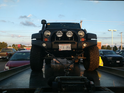 Car Dealer «Falls Chrysler Jeep Dodge», reviews and photos, 4100 State Rd, Cuyahoga Falls, OH 44223, USA