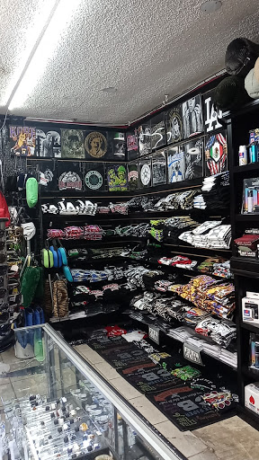 Tobacco Shop «Smokeyz Smoke Shop», reviews and photos, 410 Euclid St #7, Anaheim, CA 92802, USA