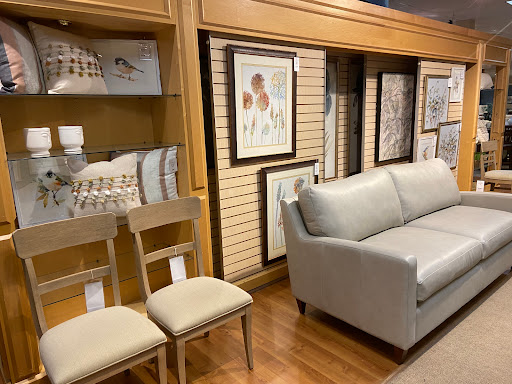 Furniture Store «La-Z-Boy Furniture Galleries», reviews and photos, 4016 Nesconset Hwy, Setauket- East Setauket, NY 11733, USA