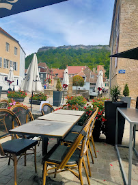 Atmosphère du Café Le Café des Arts à Ornans - n°1