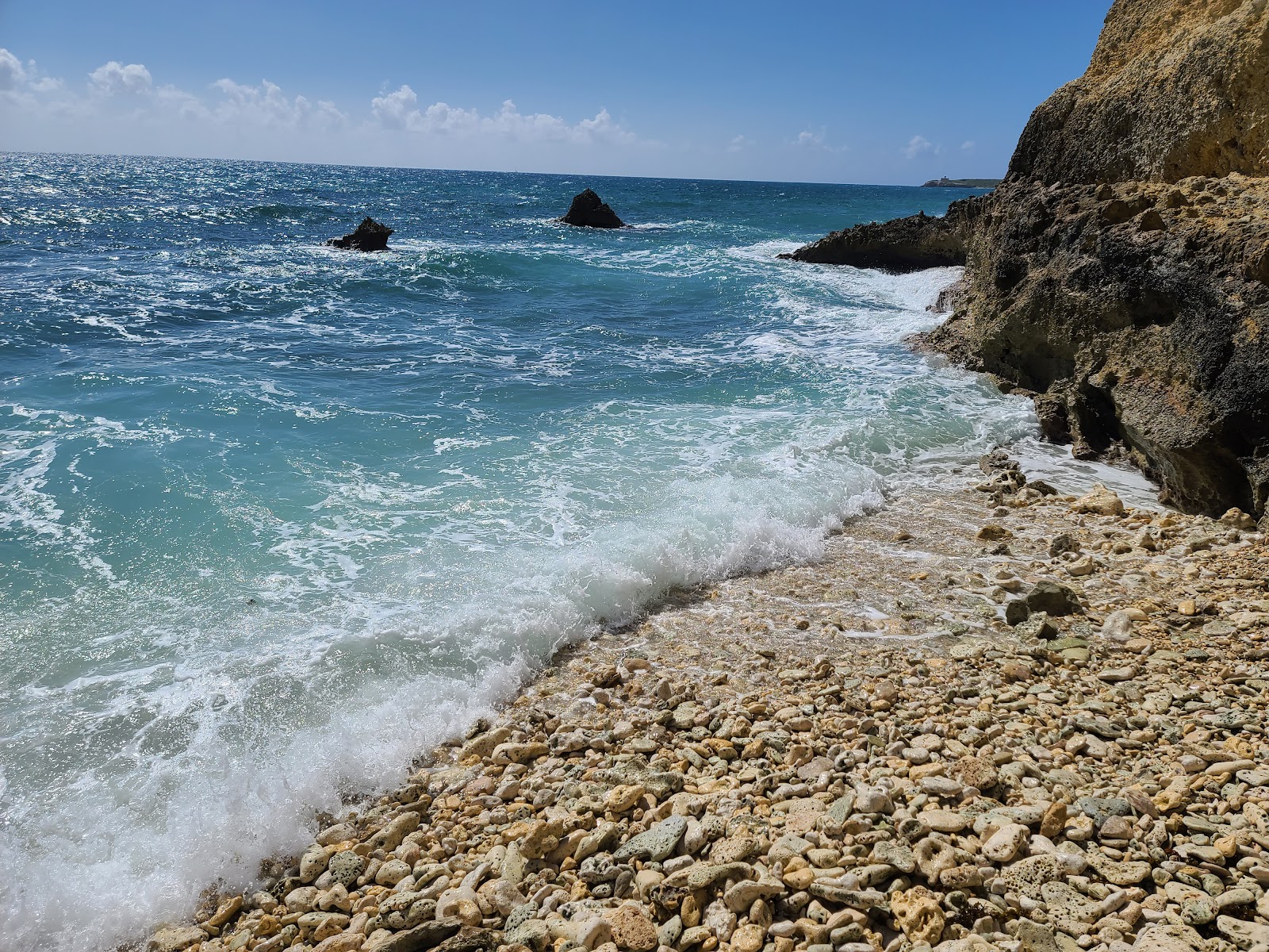 Photo de Blue beach - endroit populaire parmi les connaisseurs de la détente