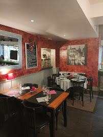 Atmosphère du Restaurant français Le Patio de la Table Ronde à Toulouse - n°18