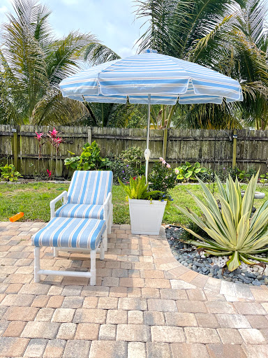 Thrift Store «Tambourine Resale Shop», reviews and photos, 1619 10th Ave, Vero Beach, FL 32960, USA