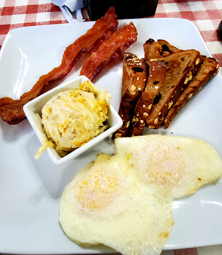 Coffee Shop «Carriage House Coffee Shop», reviews and photos, 34 N Main St, Jasper, GA 30143, USA