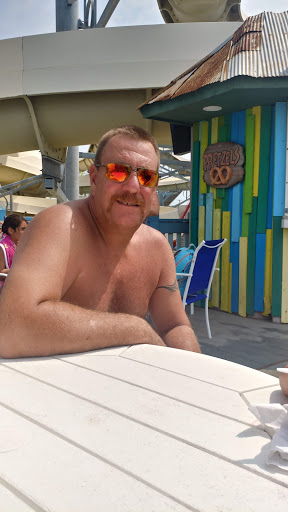 Water Park «Thundering Surf Waterpark», reviews and photos, 300 Taylor Ave, Beach Haven, NJ 08008, USA