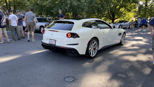 Shopping Mall «Village Centre», reviews and photos, 776 Walker Rd, Great Falls, VA 22066, USA