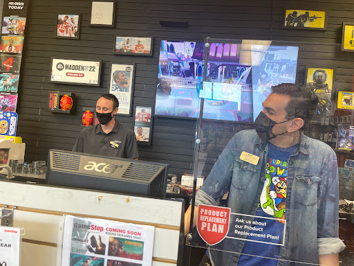 Video Game Store «GameStop», reviews and photos, 10333 Magnolia Ave, Riverside, CA 92505, USA