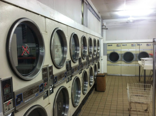 Dry Cleaner «Everclean Dry Cleaners and Laundry», reviews and photos, 2247 Center Rd, Burton, MI 48519, USA