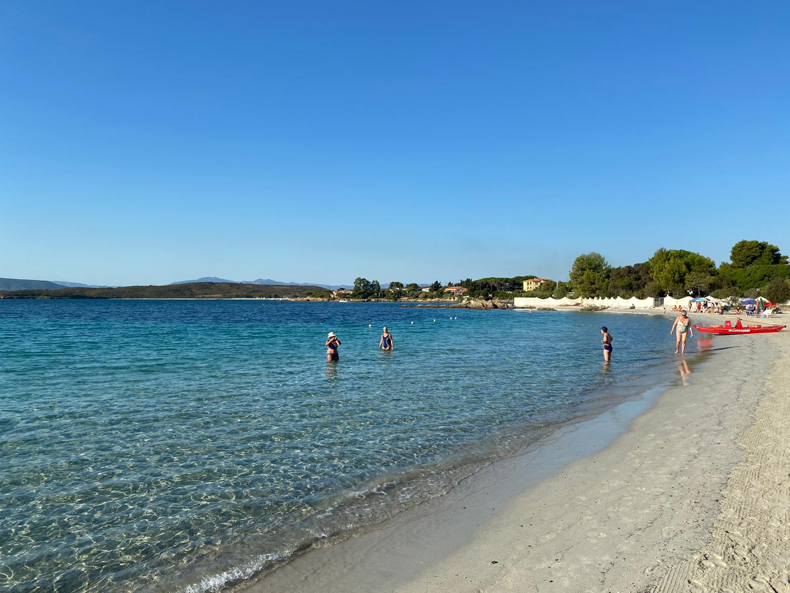 Pellicano Plajı'in fotoğrafı - rahatlamayı sevenler arasında popüler bir yer