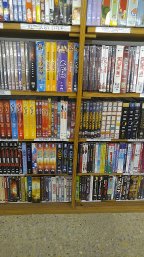 Book Store «Half Price Books», reviews and photos, 31 Orland Square Dr, Orland Park, IL 60462, USA