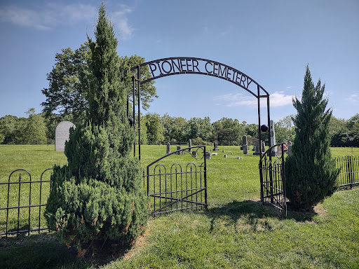 Cemetery «Crown Hill Funeral Home and Cemetery», reviews and photos, 700 38th St, Indianapolis, IN 46208, USA