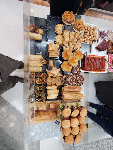 Supermarket «Seven Mile Market», reviews and photos, 201 Reisterstown Rd, Pikesville, MD 21208, USA