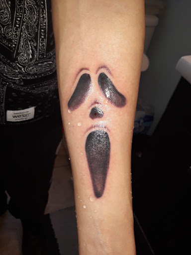 Tattoo Shop «Hardline Tattoo Co.», reviews and photos, 18617 Fort St, Riverview, MI 48193, USA