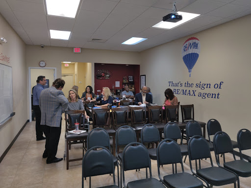 Real Estate Agency «RE/MAX Capital Realty», reviews and photos, 23612 FL-54, Lutz, FL 33559, USA