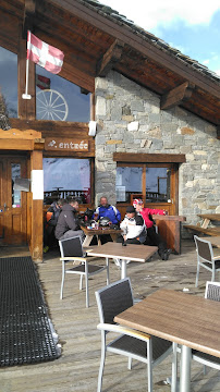 Atmosphère du Restaurant La Traversette à Montvalezan - n°2