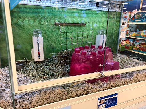 Pet Supply Store «PetSmart», reviews and photos, 3585 N Shiloh Dr, Fayetteville, AR 72703, USA