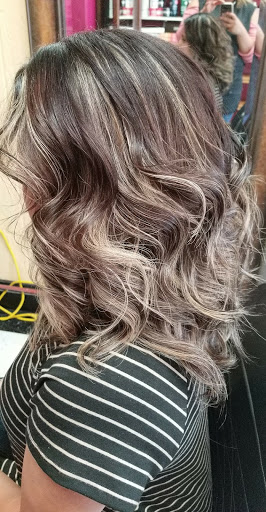 Beauty Salon «New Look Beauty Salon PC», reviews and photos, 132 E St Charles Rd, Villa Park, IL 60181, USA