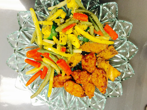 Vegan Restaurant «Natural Detox Nutrition Shoppe», reviews and photos, 4202 E Busch Blvd #8, Tampa, FL 33617, USA