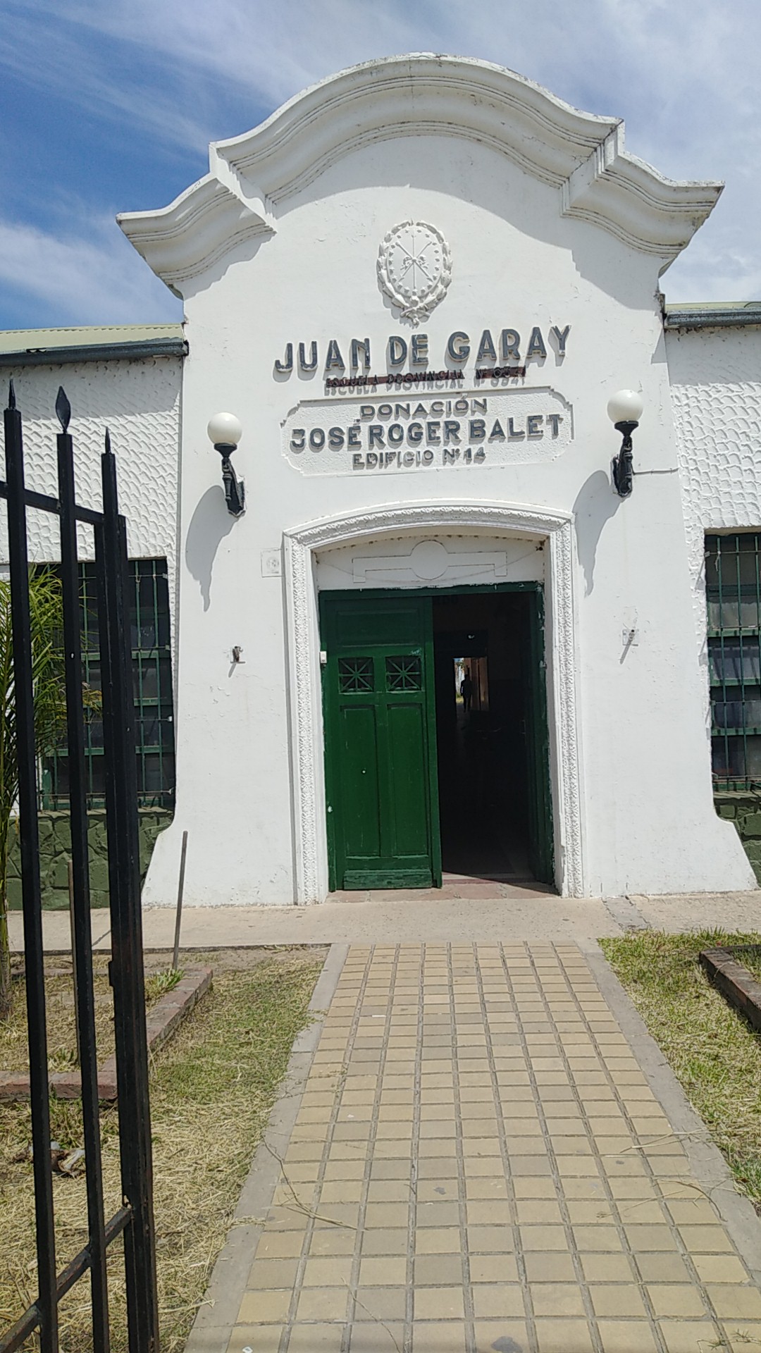 Escuela Juan De Garay