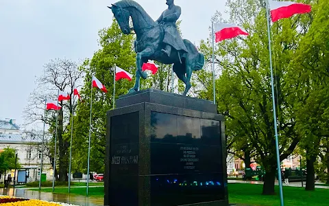 Pomnik Józefa Piłsudskiego w Lublinie image