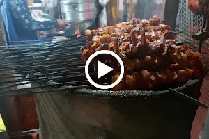 Gwtao Tandoori Chicken & Pork image
