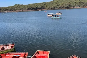 Venna Lake Boating image