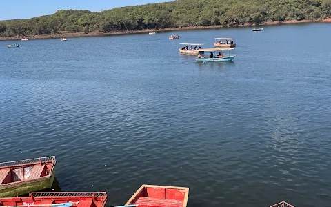 Venna Lake Boating image
