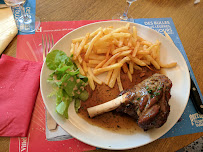 Plats et boissons du Restaurant Auberge de la Roue Fleurie à Coulonges-Cohan - n°4