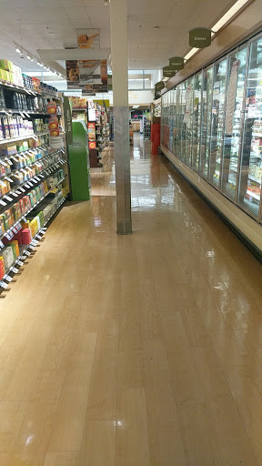 Grocery Store «Stop & Shop», reviews and photos, 40 Franklin Village Drive, Franklin, MA 02038, USA