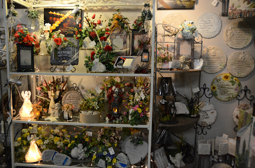 Gift Shop «Seasons Of The Heart Gift Shoppe», reviews and photos, 2115 E 67th St, Anderson, IN 46013, USA