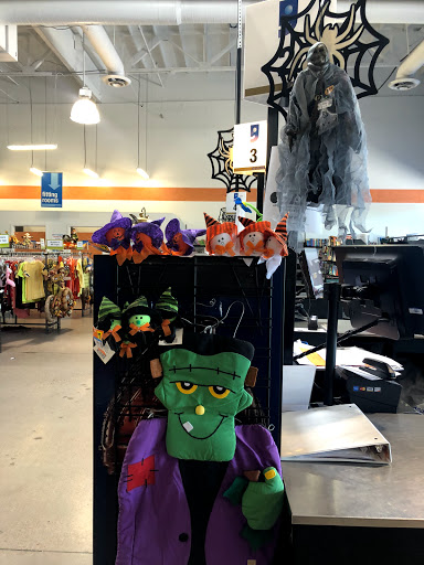 Thrift Store «Arizona Ave & Pecos Goodwill Retail Store & Donation Center», reviews and photos