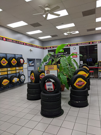 Tire Shop «Dobbs Tire & Auto Centers», reviews and photos, 873 Robert Raymond Dr, Lake St Louis, MO 63367, USA