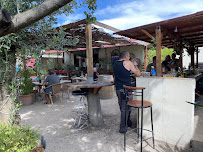 Atmosphère du Restaurant Le Patio à Sauzet - n°1