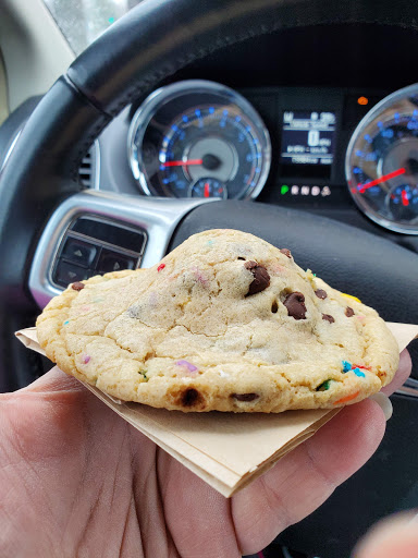 Cupcake Shop «Smallcakes: A Cupcakery of Naperville», reviews and photos, 115 E Ogden Ave #119, Naperville, IL 60563, USA