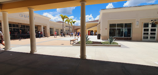 Clothing Store «AEO Factory Store», reviews and photos, 8200 Vineland Ave Suite 101, Orlando, FL 32821, USA