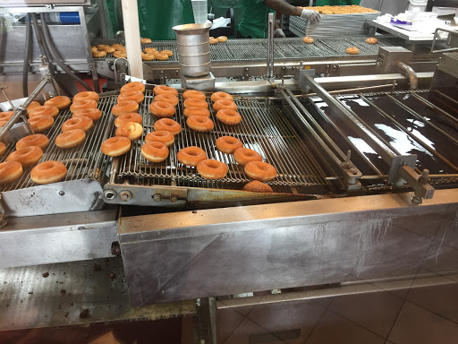 Donut Shop «Krispy Kreme», reviews and photos, 2401 Battleground Ave, Greensboro, NC 27408, USA