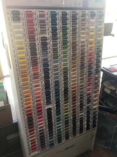 Quilt Shop «Thimbles», reviews and photos, 940 S State St, Lockport, IL 60441, USA