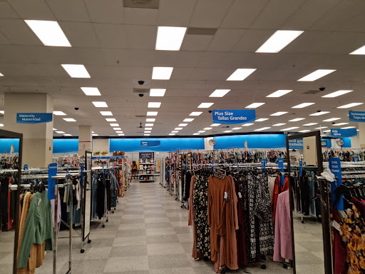 Clothing Store «Ross Dress for Less», reviews and photos, 1141 5th St, Miami Beach, FL 33139, USA