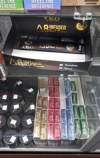 Tobacco Shop «3D Smoke Shop», reviews and photos, 2717 E Belt Line Rd #108b, Carrollton, TX 75006, USA