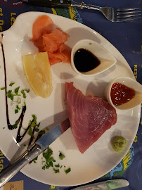 Sashimi du Restaurant de spécialités à base de poisson-pêcheur Le D.C.P à saint gilles les bains - n°3