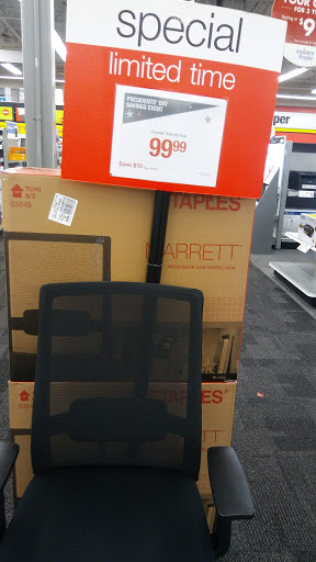 Office Supply Store «Staples», reviews and photos, 19141 Golden Valley Rd, Santa Clarita, CA 91387, USA