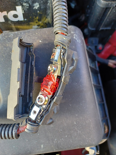 Electronics Store «Safe & Sound Mobile Electronics», reviews and photos, 14508 Lee Rd, Chantilly, VA 20151, USA