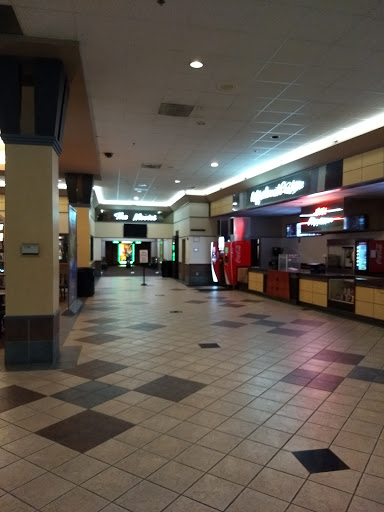 Movie Theater «AMC Classic Apple Valley 15», reviews and photos, 15630 Cedar Ave S, Apple Valley, MN 55124, USA